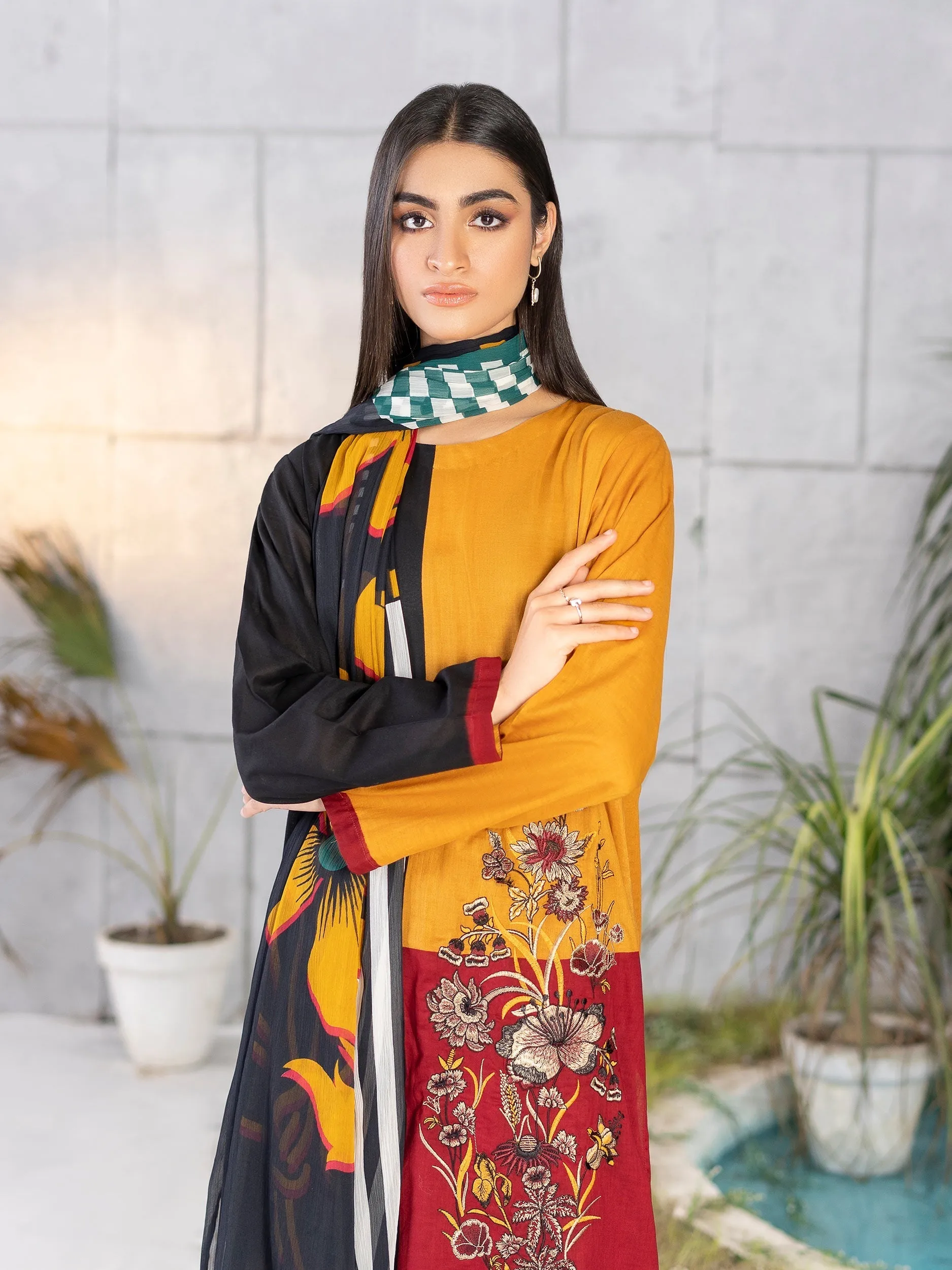 2 Piece Embroidered Lawn Suit