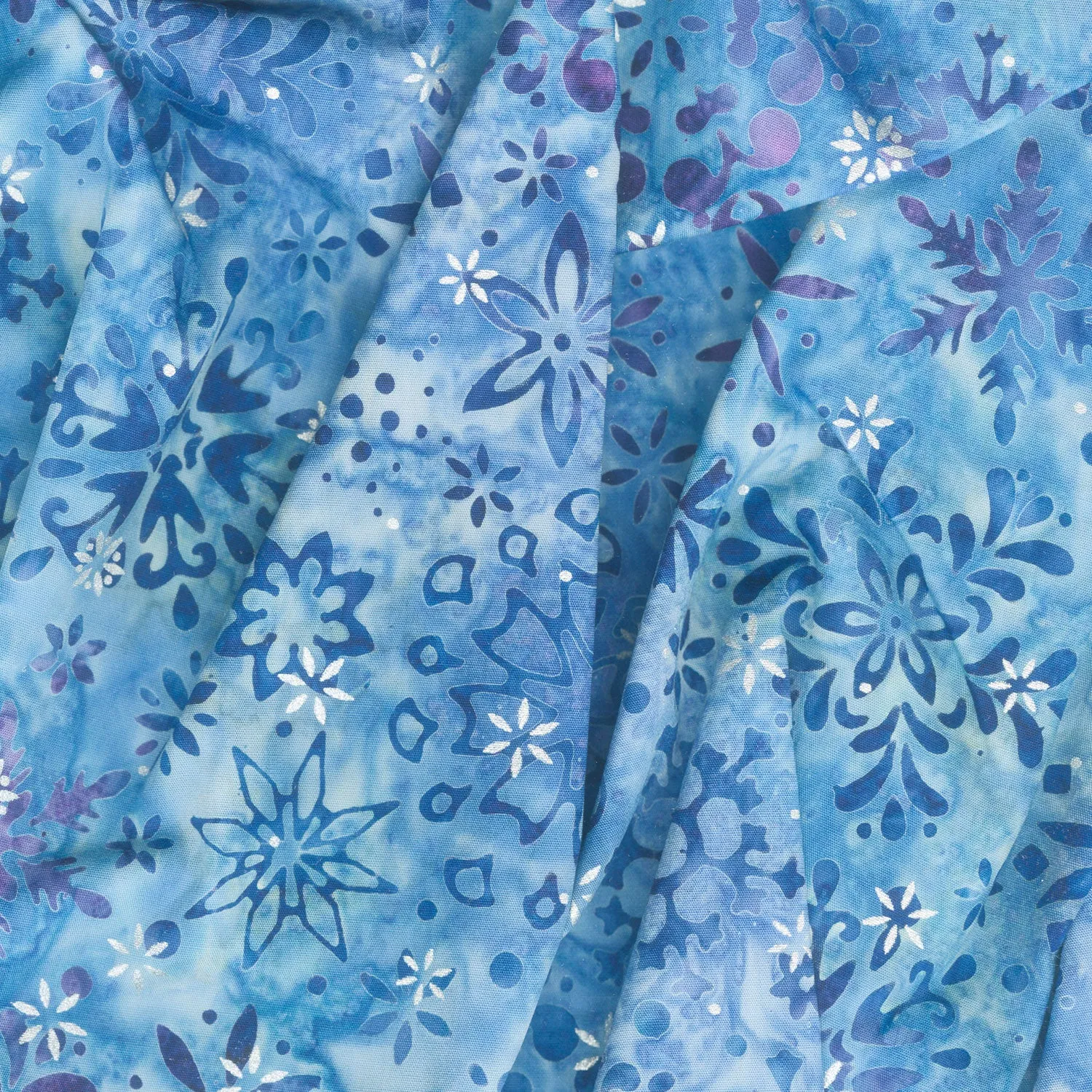 Artisan Batiks - Snowscape Snowflakes Hyacinth Metallic Yardage